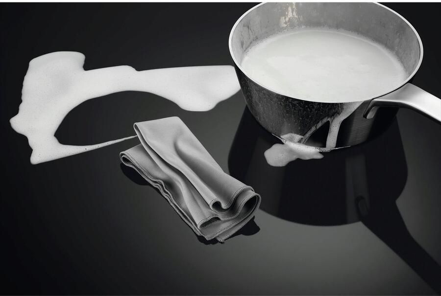 AEG TO64IB00IB Zwart Ingebouwd 60 cm Inductiekookplaat zones 4 zone(s) - Foto 2