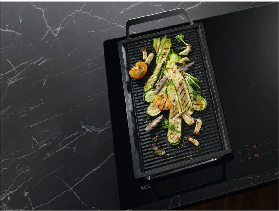 AEG IAE84881IB Inductie kookplaat 80 cm 9000 SensePro Kerntemperatuursensor