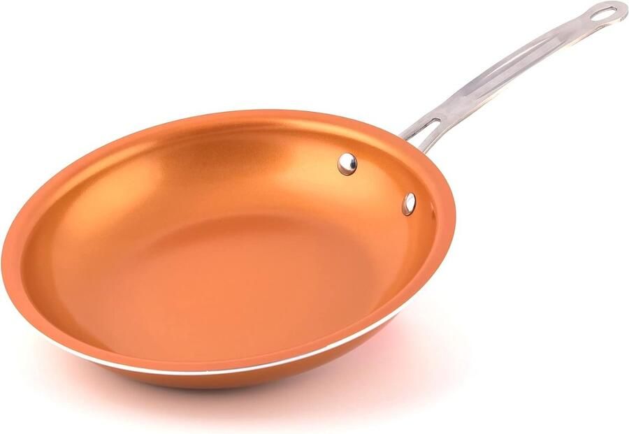 24 cm keramische koekenpan met antiaanbaklaag lichtgewicht ovenbestendig en geschikt voor inductie met houten handgreep
