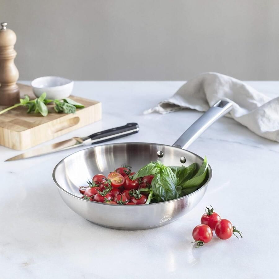 Braadpan roestvrij staal 18 10 met anti-aanbaklaag en ergonomische handgreep ovenbestendig en geschikt voor alle warmtebronnen