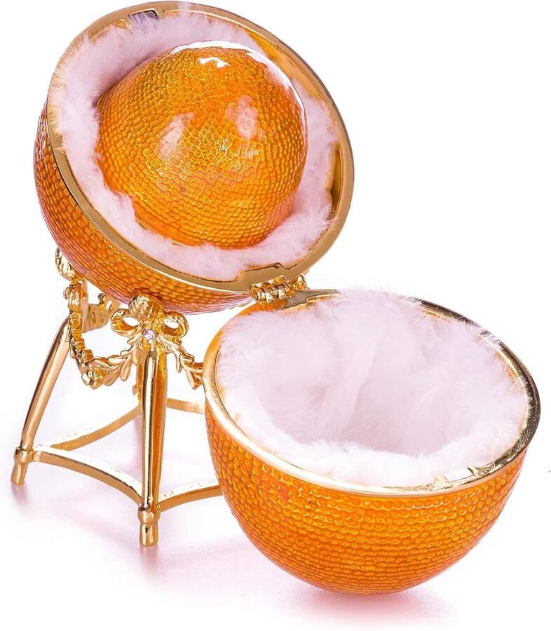 Decoratief porseleinen kippenei als sieradendoosje