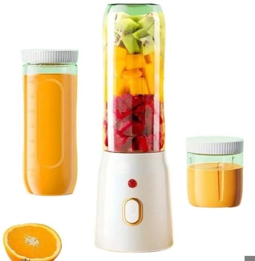 Deze draagbare elektrische blender met een inhoud van 500 ml is voorzien van USB-opladen een draadloos ontwerp en krachtige prestaties waardoor hij ideaal is voor het maken van smoothies milkshakes sappen en meer
