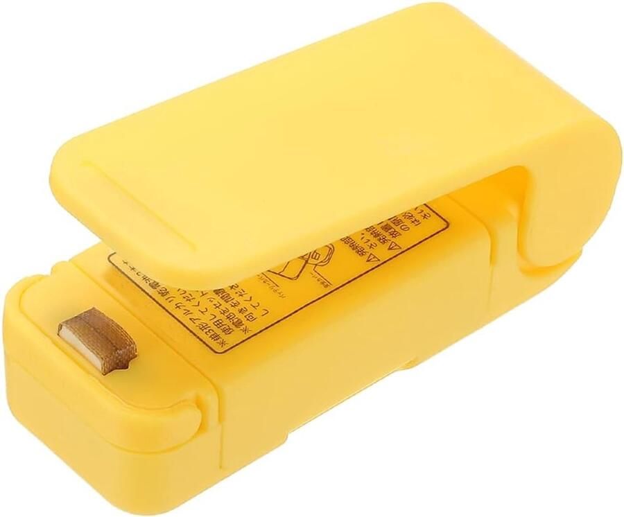 Draagbare mini-sealmachine handbediende vacuümsealmachine voor levensmiddelen mini-sealmachine met magneetsluiting geschikt voor het bewaren van snacks in plastic zakjes geel