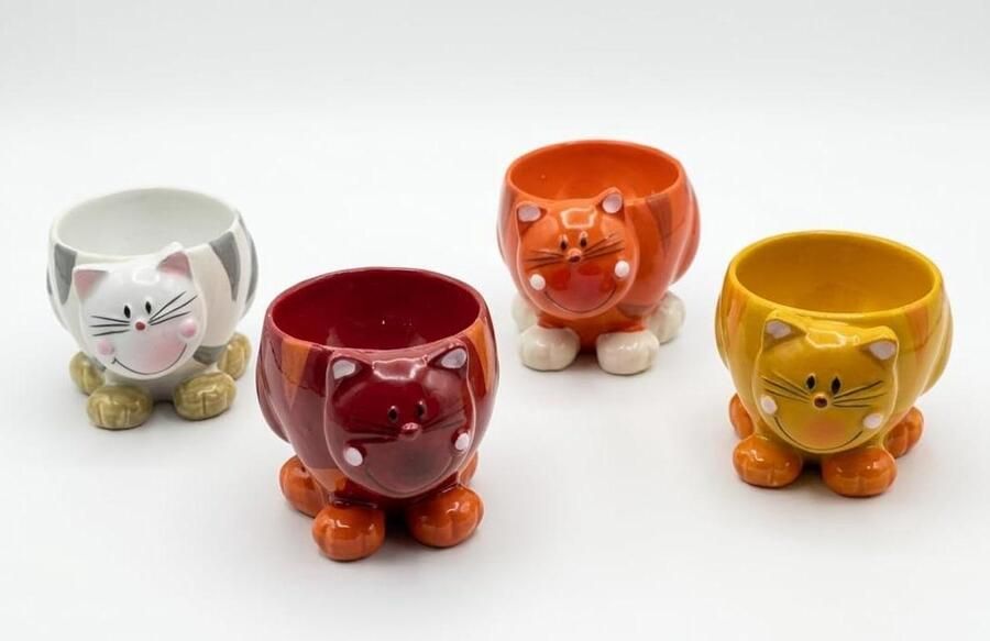 Eierdopjes Katten Set Grappige Eierhouders Familie Ontbijt Wiebelkop Functie Set van 4 Meerdere Kleuren