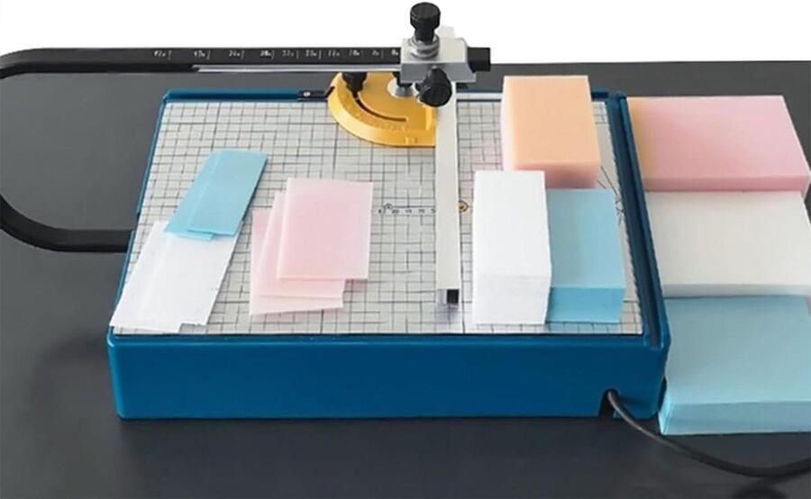 Elektrische snijmachine Schuimsnijder tafel Nauwkeurig schuim snijden Instelbare temperatuur 40x30x29 cm Zwart