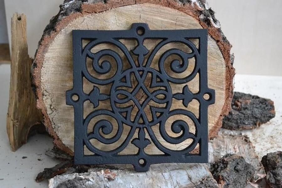 Gietijzeren Rooster Warmluchtrooster Oven Kachel Ventilatie Hittebestendig Geverfd 20.5 x 20.5 cm Zwart