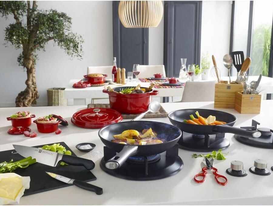 Koekenpan met anti-aanbaklaag Dagelijks koken Gesmede aluminium kern 24 cm Zwart