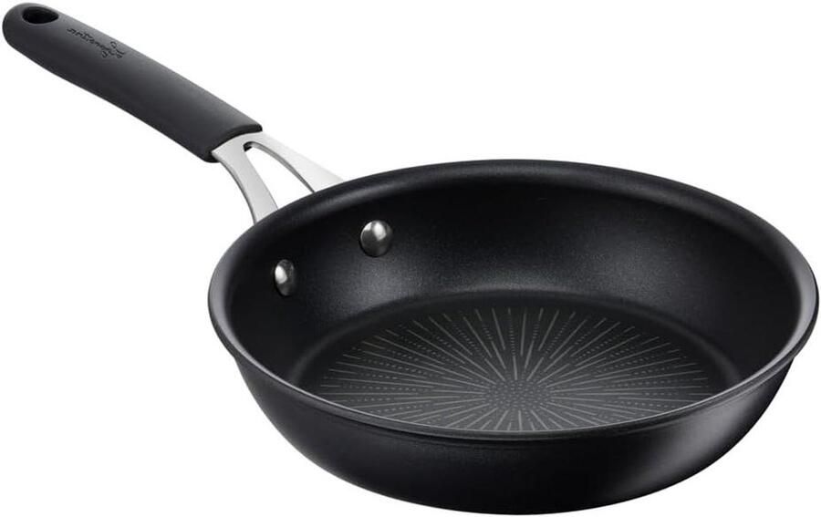 Koekenpan met antiaanbaklaag Dagelijks koken Krasbestendige titanium antiaanbaklaag 26 cm Zwart