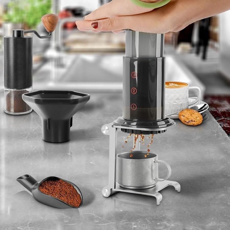 Koffie Druppel Stand Espresso Houder Outdoor Brouwen Opvouwbaar Ontwerp 8 x 9.5 x 11 cm Zilver