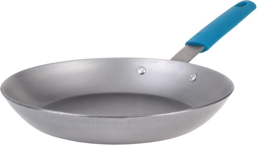 Kookpan van gietijzer 24 cm met afneembaar siliconen handvat