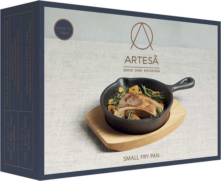 Mini gietijzeren koekenpan met houten serveerplank voor fajita's BBQ omelet en tapas