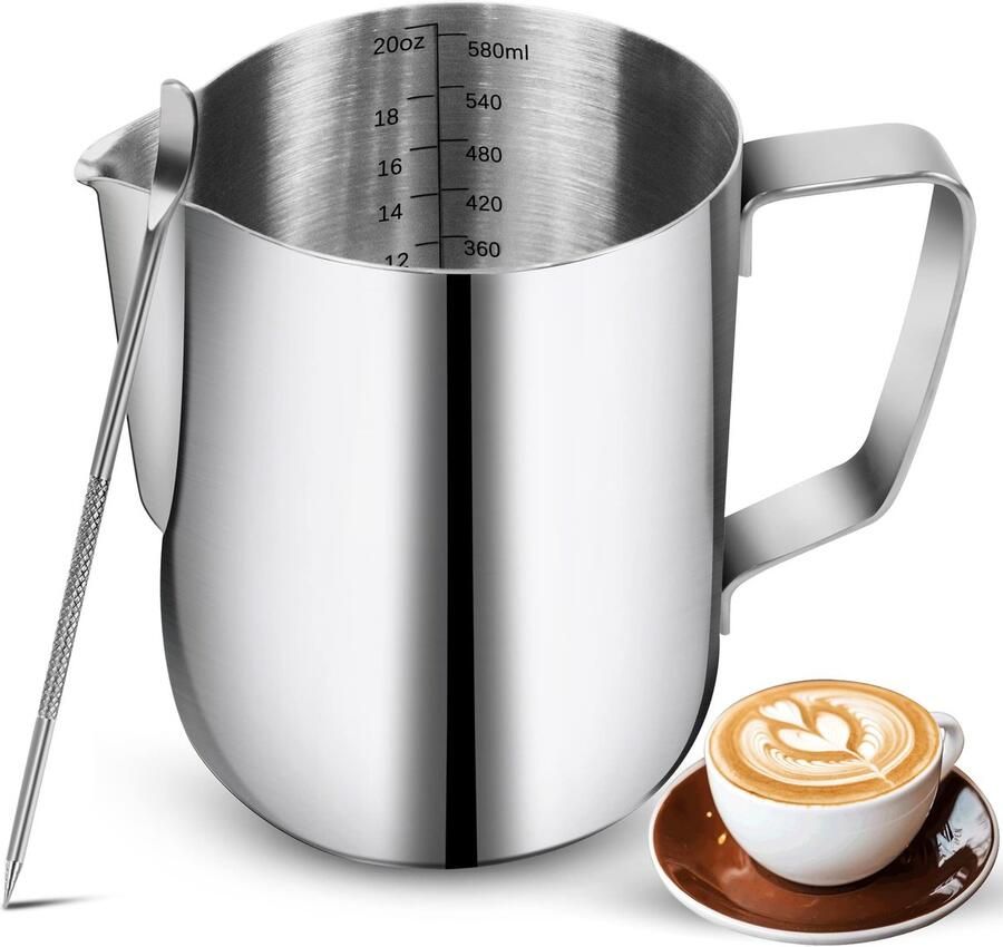Omgoods Melkopschuimer en Decoratieve Melkkan 600ml