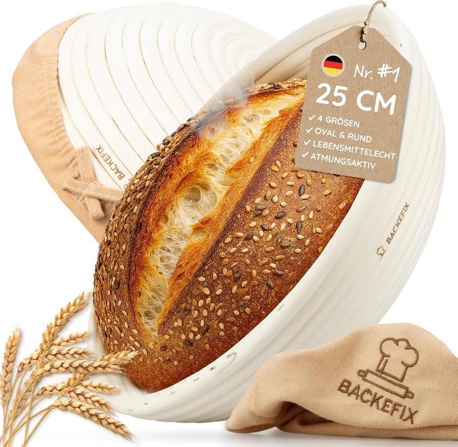 Ronde handgemaakte rijsmand van rotan met linnen doek voor brood bakken