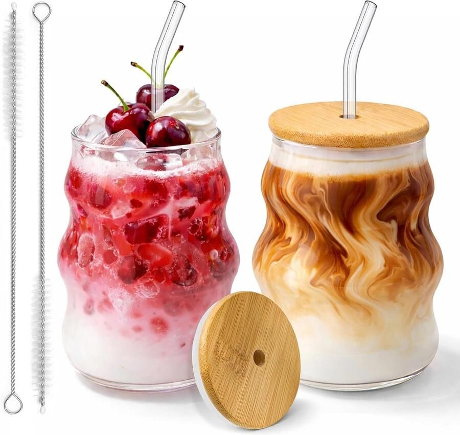 Set van 2 bolvormige glazen 530 ml glazen beker met rietje en deksel design glas voor matcha latte en ijskoffie inclusief borstels Koffieglazen voor latte macchiato en ijskoffie met houten deksel en rietje inclusief 2 reinigingsborstels
