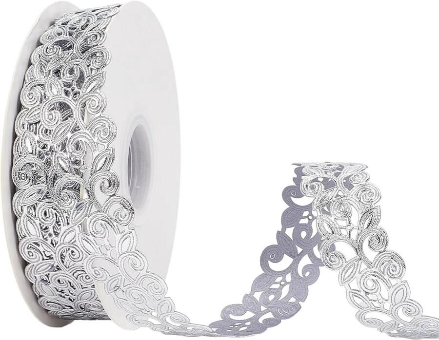 Spitzenborte met bladeren en bloemen 18.29 meter 30 mm breed