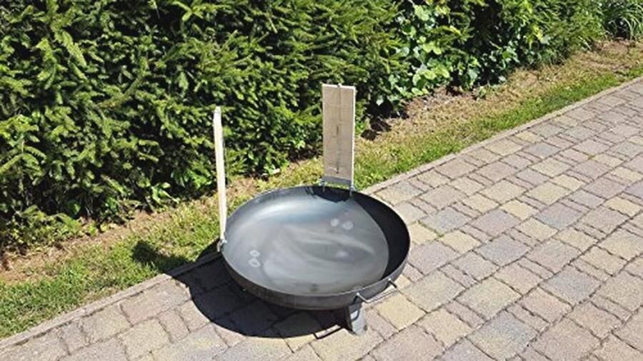 Vuurplaats met 2 zalmplanken en roestvrijstalen houders Perfect voor BBQ en grillen
