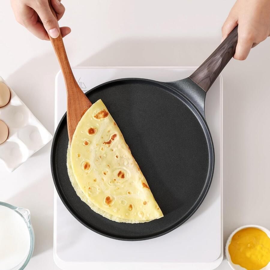 Zwarte Pannenkoekenpan 26 cm Anti-Aanbakpan voor Inductie Zwitserse Granieten Laag Bakelieten Handvat Vrij van Opzettelijk Toegevoegd PFOA Dosa ham-pan omlettpan pannenkoeken platte pan met deegverdeler bakelietgreep geschikt voor inductie - Foto 2