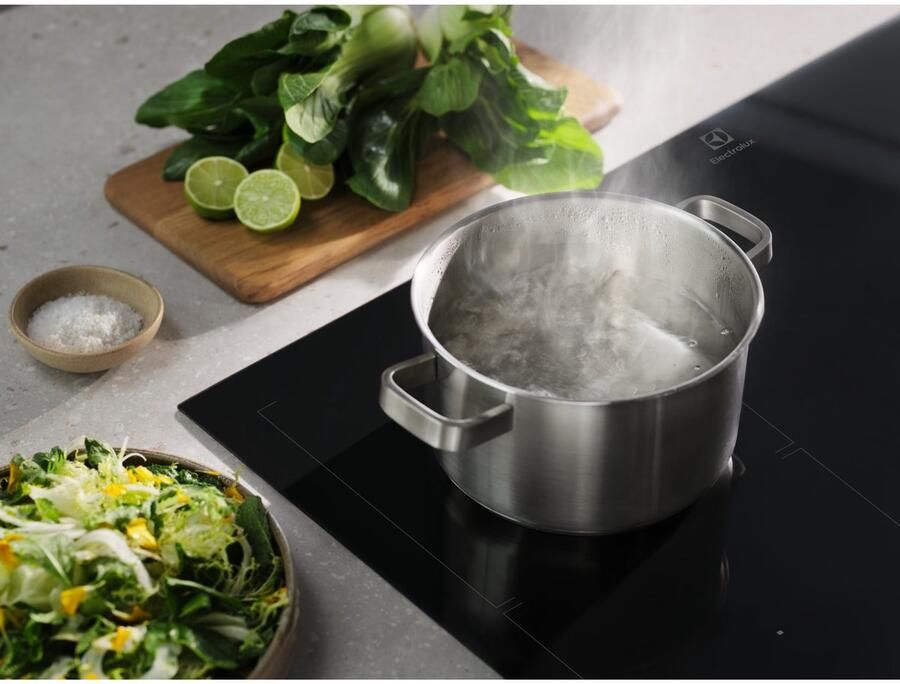 Electrolux EIS62443 Inductiekookplaten 4 zones 7200W 59x52cm SenseBoil-technologie 4 boosters Zwart - Foto 2