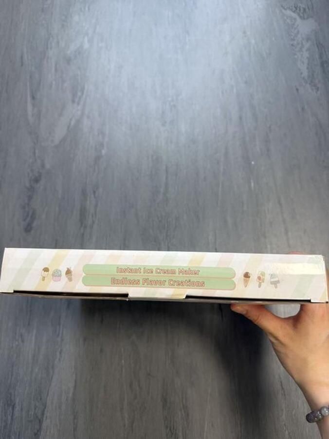 IJsrol om ijs te maken doe-het-zelf ijsmachine met 2 spatels geel