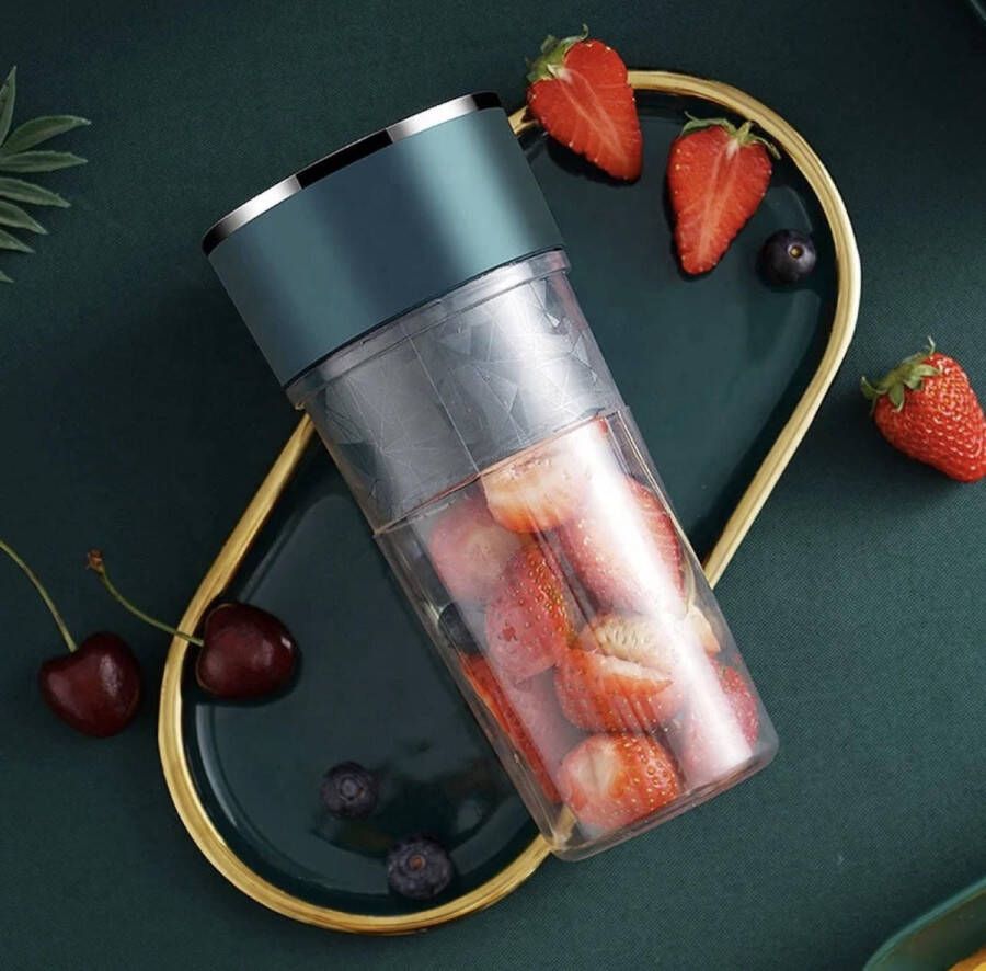 Juicer Cup Blend In Smoothie Maker Oplaadbare Mini Blender Smoothies & Shakes Draadloos & Draagbaar Fruit Mixer USB Oplaadbaar 400mL