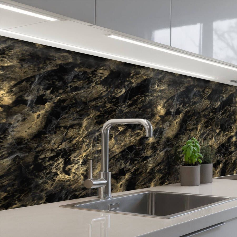 KitchenYeah Keuken achterwand 200x80 cm Spatscherm zelfklevend Marmer Zwart Goud Muurbeschermer Spatwand fornuis