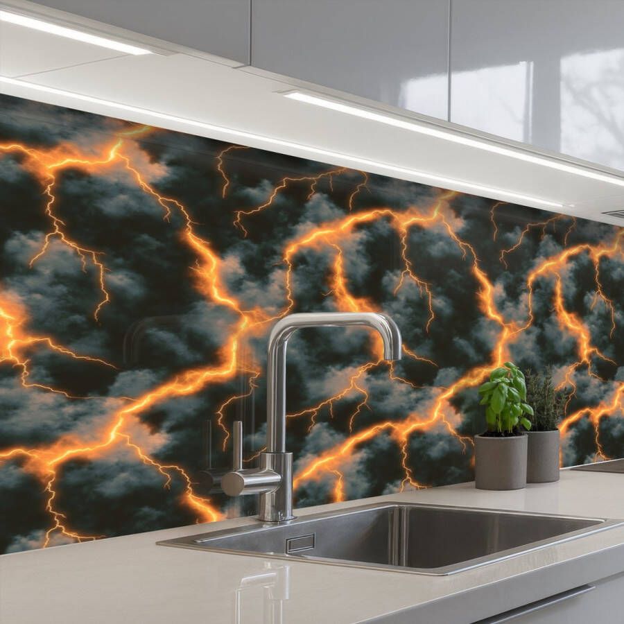 KitchenYeah Keuken achterwand 250x80 cm Spatscherm zelfklevend Oranje Bliksem Wolken Muurbeschermer Spatwand fornuis