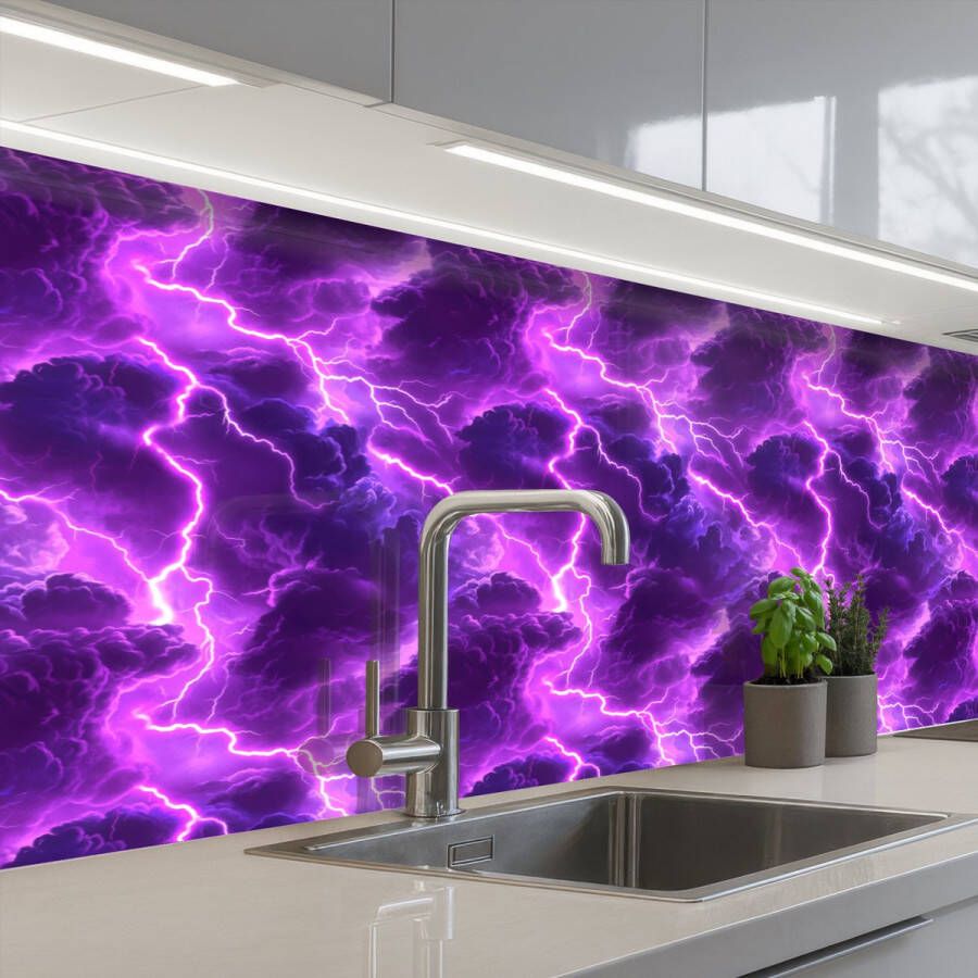 KitchenYeah Keuken achterwand 400x80 cm Spatscherm zelfklevend Paars Bliksem Wolken Muurbeschermer Spatwand fornuis