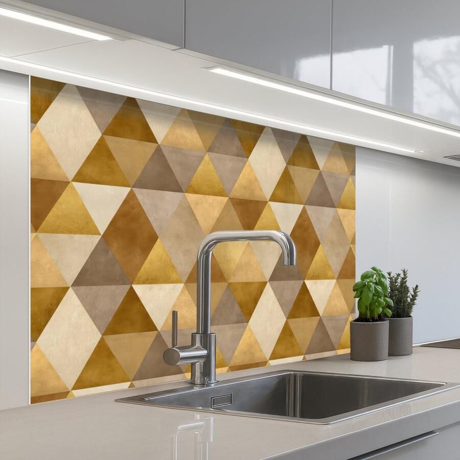 KitchenYeah Keuken achterwand 100x80 cm Spatscherm zelfklevend Geometrisch Driehoek Goud Muurbeschermer Spatwand fornuis