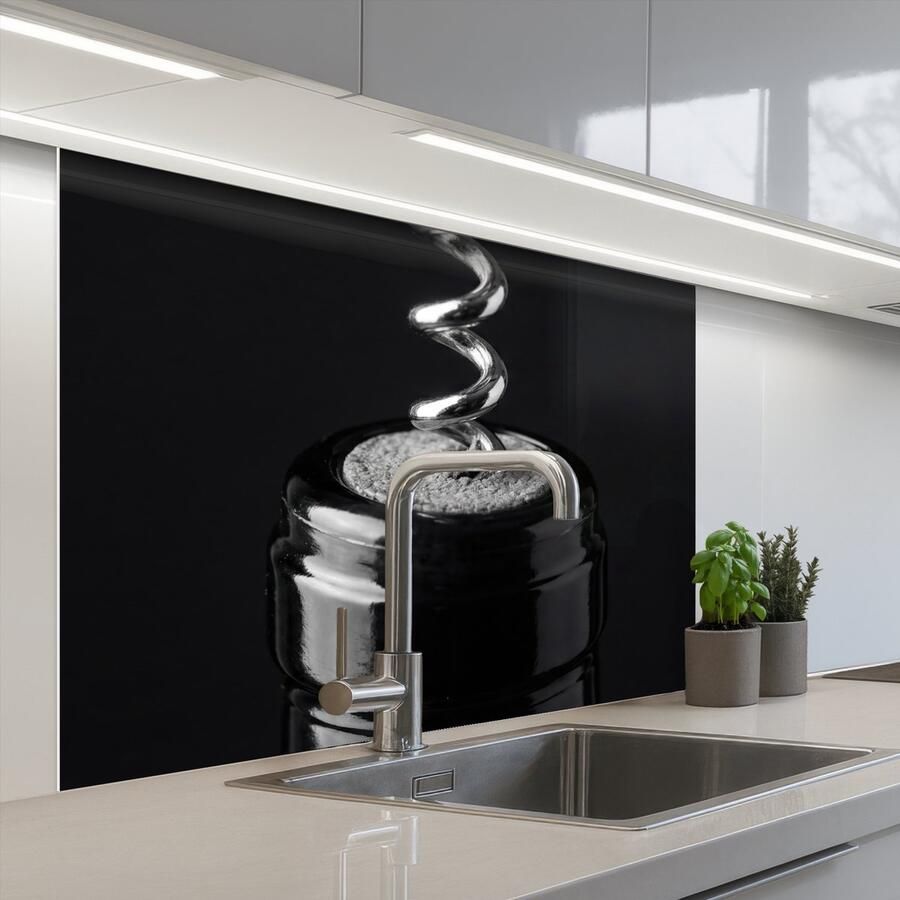 KitchenYeah Keuken achterwand 100x80 cm Spatscherm zelfklevend Kurkentrekker Wijn Zwart Wit Muurbeschermer Spatwand fornuis