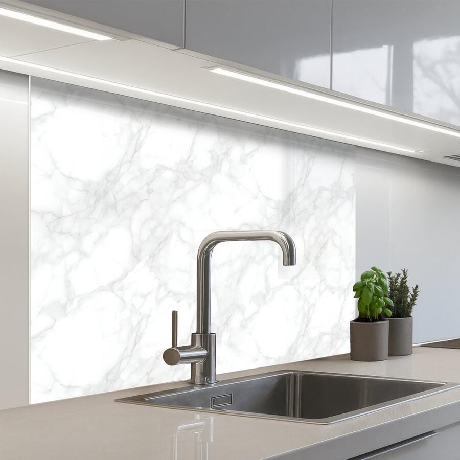 KitchenYeah Keuken achterwand 100x80 cm Spatscherm zelfklevend Minimalistisch Wit Grijze aders Muurbeschermer Spatwand fornuis