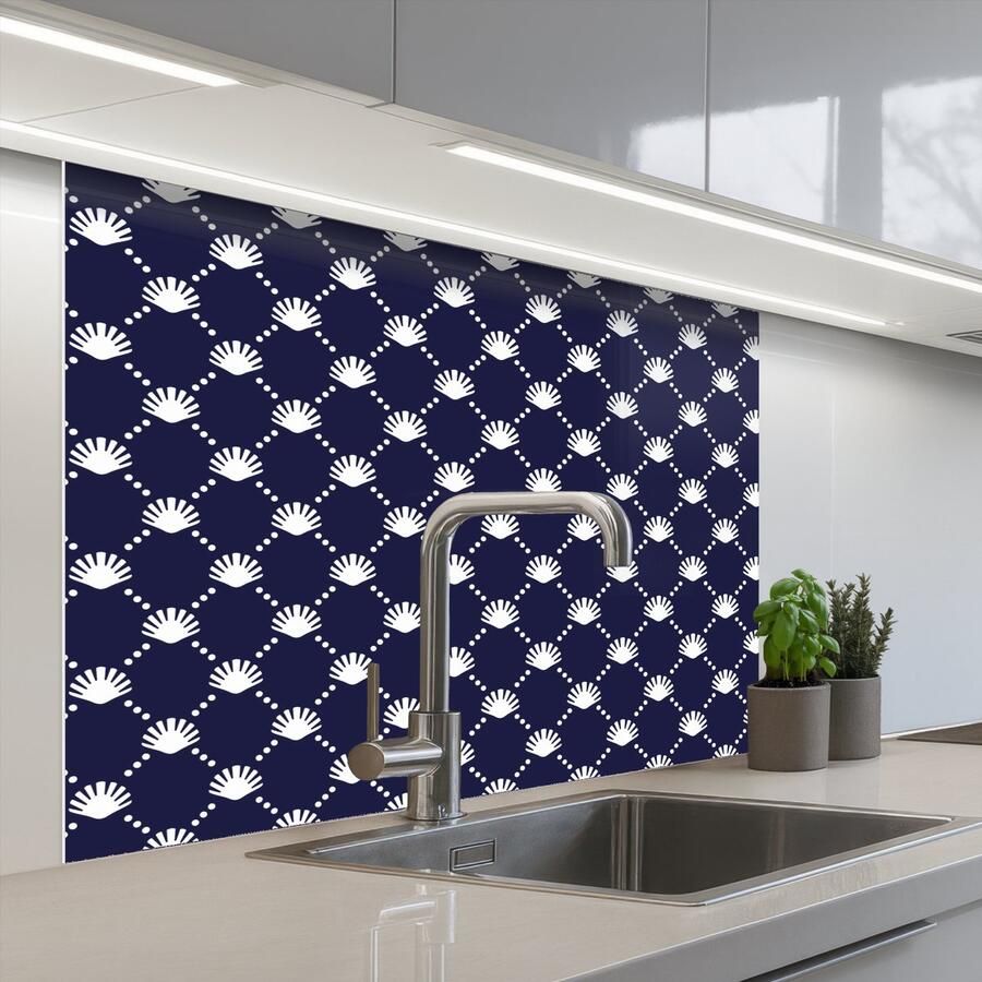 KitchenYeah Keuken achterwand 100x80 cm Spatscherm zelfklevend Oceaan Schelp Blauw Wit Muurbeschermer Spatwand fornuis