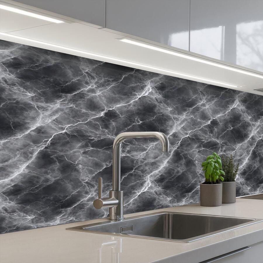 KitchenYeah Keuken achterwand 150x60 cm Spatscherm zelfklevend Donkergrijs Bliksem Marmer print Muurbeschermer Spatwand fornuis