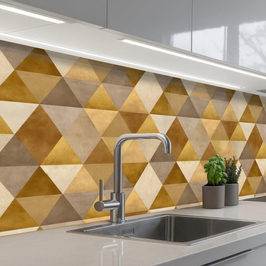 KitchenYeah Keuken achterwand 150x60 cm Spatscherm zelfklevend Geometrisch Driehoek Goud Muurbeschermer Spatwand fornuis