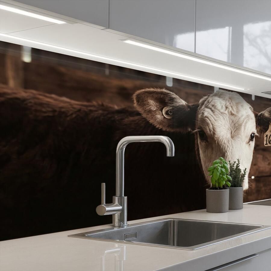 KitchenYeah Keuken achterwand 150x60 cm Spatscherm zelfklevend Kalf Oormerk Houten stal Muurbeschermer Spatwand fornuis