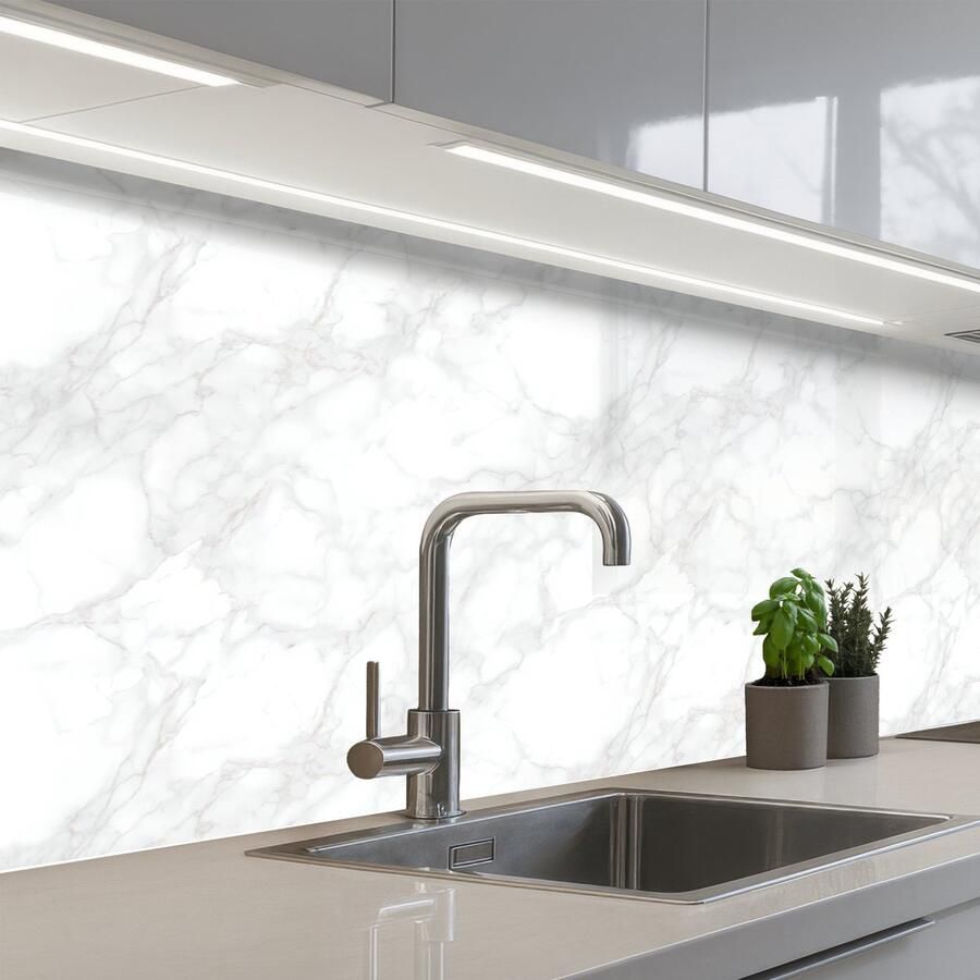 KitchenYeah Keuken achterwand 150x60 cm Spatscherm zelfklevend Minimalistisch Wit Grijze aders Muurbeschermer Spatwand fornuis