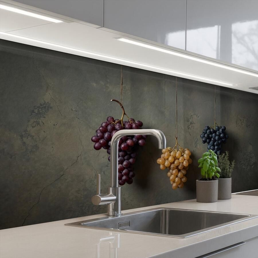 KitchenYeah Keuken achterwand 150x80 cm Spatscherm zelfklevend Druiven Kleurrijk Muur Muurbeschermer Spatwand fornuis