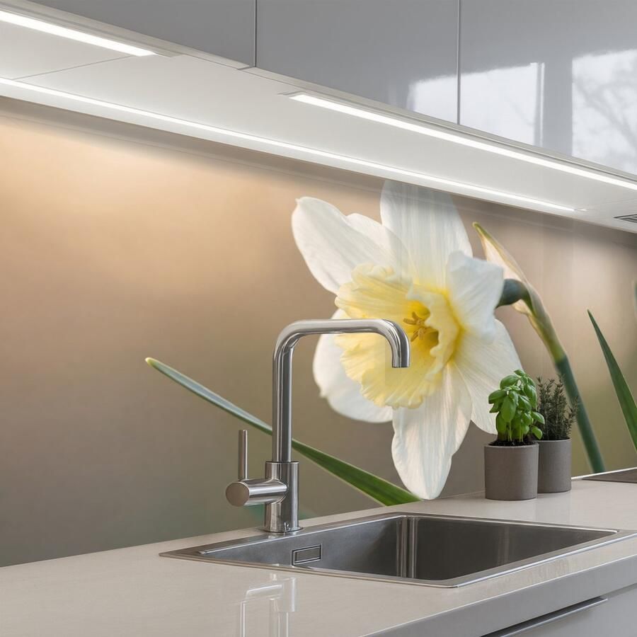 KitchenYeah Keuken achterwand 150x80 cm Spatscherm zelfklevend Narcis Bloem Minimalistisch Muurbeschermer Spatwand fornuis