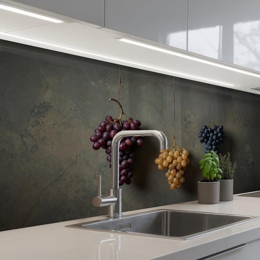 KitchenYeah Keuken achterwand 200x80 cm Spatscherm zelfklevend Druiven Kleurrijk Muur Muurbeschermer Spatwand fornuis