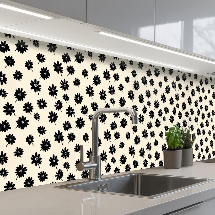 KitchenYeah Keuken achterwand 250x60 cm Spatscherm zelfklevend Madeliefjes Grafisch Zwart Beige Muurbeschermer Spatwand fornuis