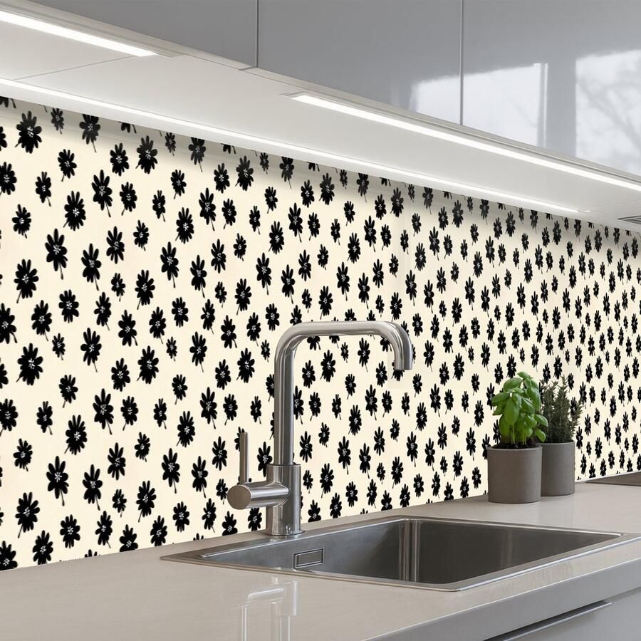 KitchenYeah Keuken achterwand 450x60 cm Spatscherm zelfklevend Madeliefjes Grafisch Zwart Beige Muurbeschermer Spatwand fornuis