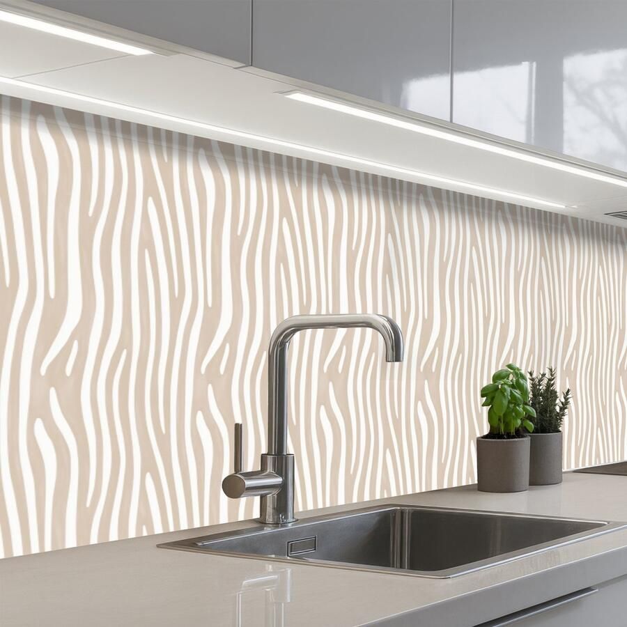 KitchenYeah Keuken achterwand 500x60 cm Spatscherm zelfklevend Abstract Zebra Beige Muurbeschermer Spatwand fornuis