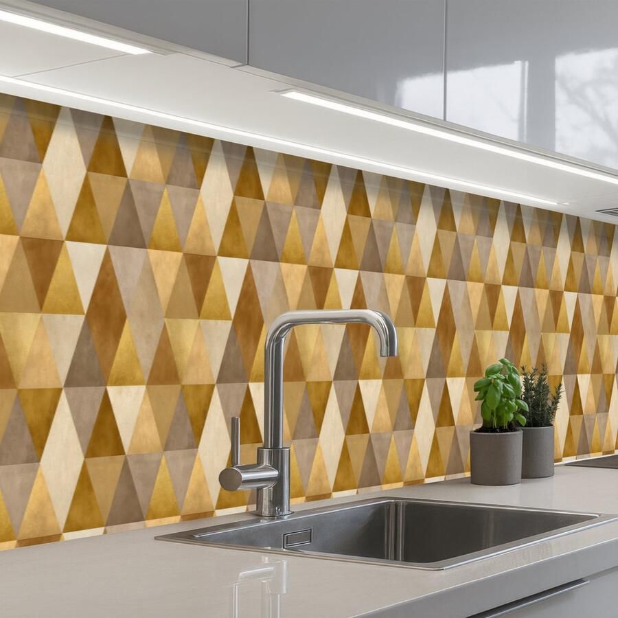 KitchenYeah Keuken achterwand 500x60 cm Spatscherm zelfklevend Geometrisch Driehoek Goud Muurbeschermer Spatwand fornuis