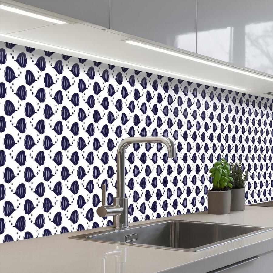 KitchenYeah Keuken achterwand 500x60 cm Spatscherm zelfklevend Oceaan Vis Blauw Wit Muurbeschermer Spatwand fornuis