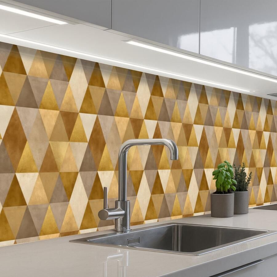 KitchenYeah Keuken achterwand 500x80 cm Spatscherm zelfklevend Geometrisch Driehoek Goud Muurbeschermer Spatwand fornuis