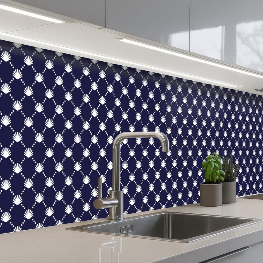 KitchenYeah Keuken achterwand 500x80 cm Spatscherm zelfklevend Oceaan Schelp Blauw Wit Muurbeschermer Spatwand fornuis