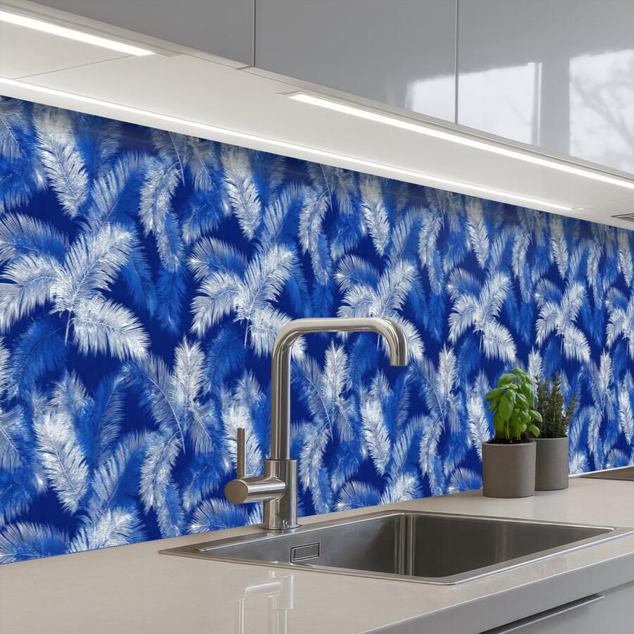 KitchenYeah Keuken achterwand 500x80 cm Spatscherm zelfklevend Palmblad Patroon Blauw Muurbeschermer Spatwand fornuis