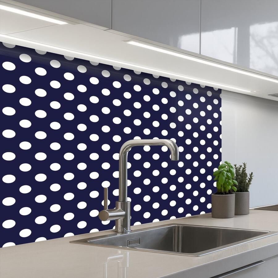 KitchenYeah Keuken achterwand 80x60 cm Spatscherm zelfklevend Oceaan Stippen Blauw Wit Muurbeschermer Spatwand fornuis
