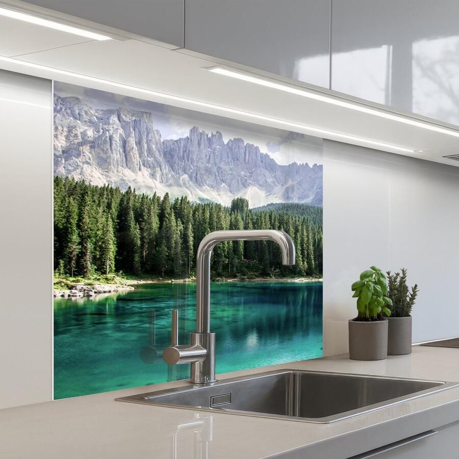 KitchenYeah Keuken achterwand 80x80 cm Spatscherm zelfklevend Berg Bomen Water Muurbeschermer Spatwand fornuis