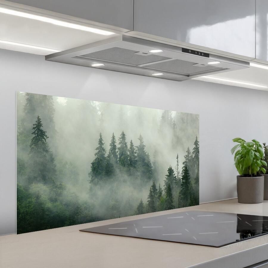 KitchenYeah Spatscherm 100x50 cm Zelfklevende achterwand Bos Mist Bomen Natuur Keuken muurbeschermer Spatwand fornuis