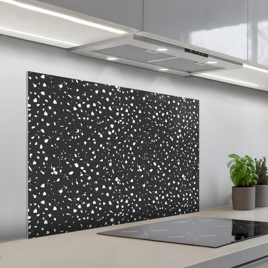 KitchenYeah Spatscherm 100x65 cm Zelfklevende achterwand Terrazzo Patroon Zwart Wit Keuken muurbeschermer Spatwand fornuis